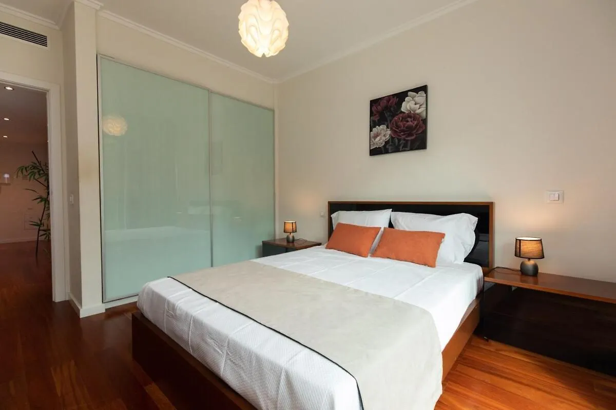 푼샬 Monumental Garden Loft 아파트 0*,  포르투갈