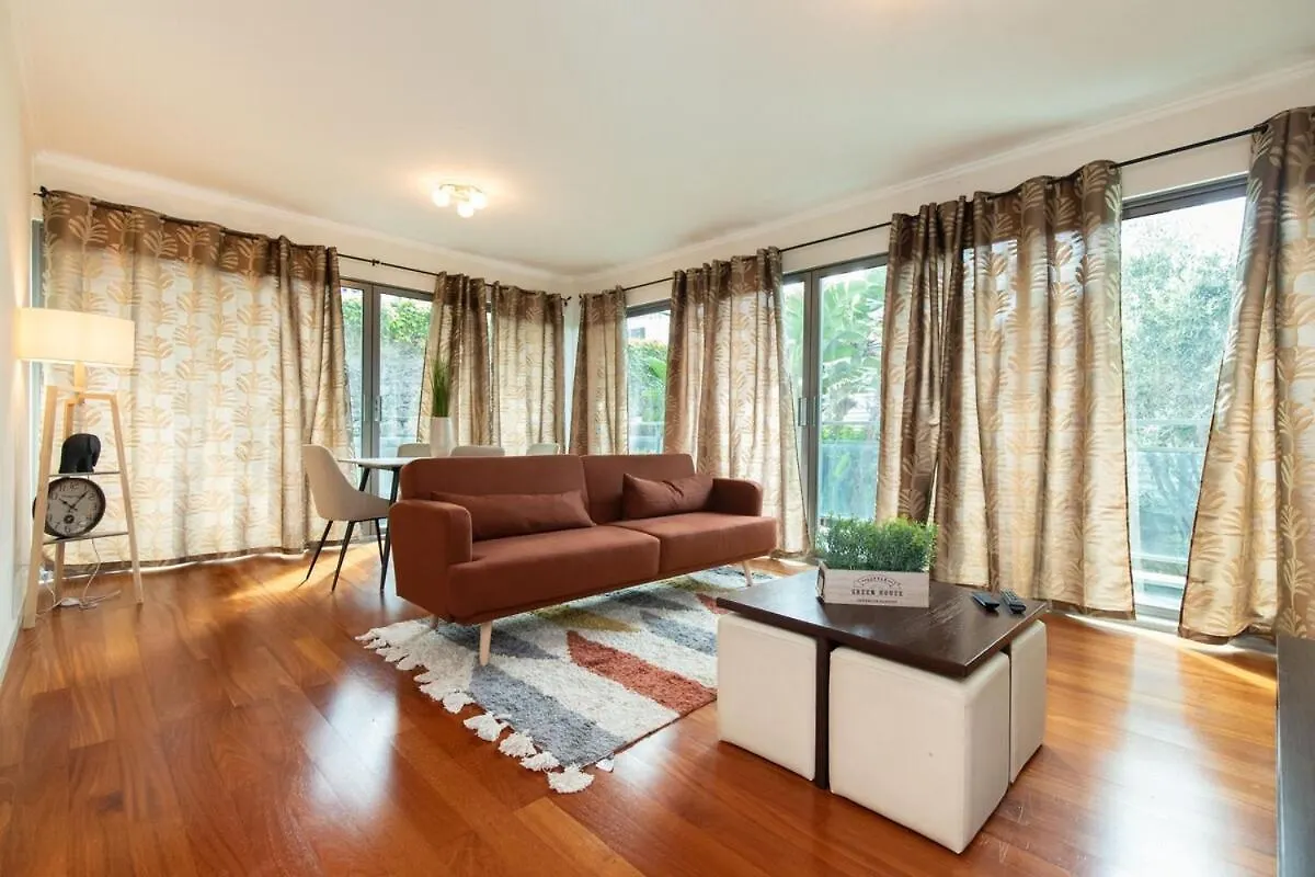 푼샬 Monumental Garden Loft 아파트